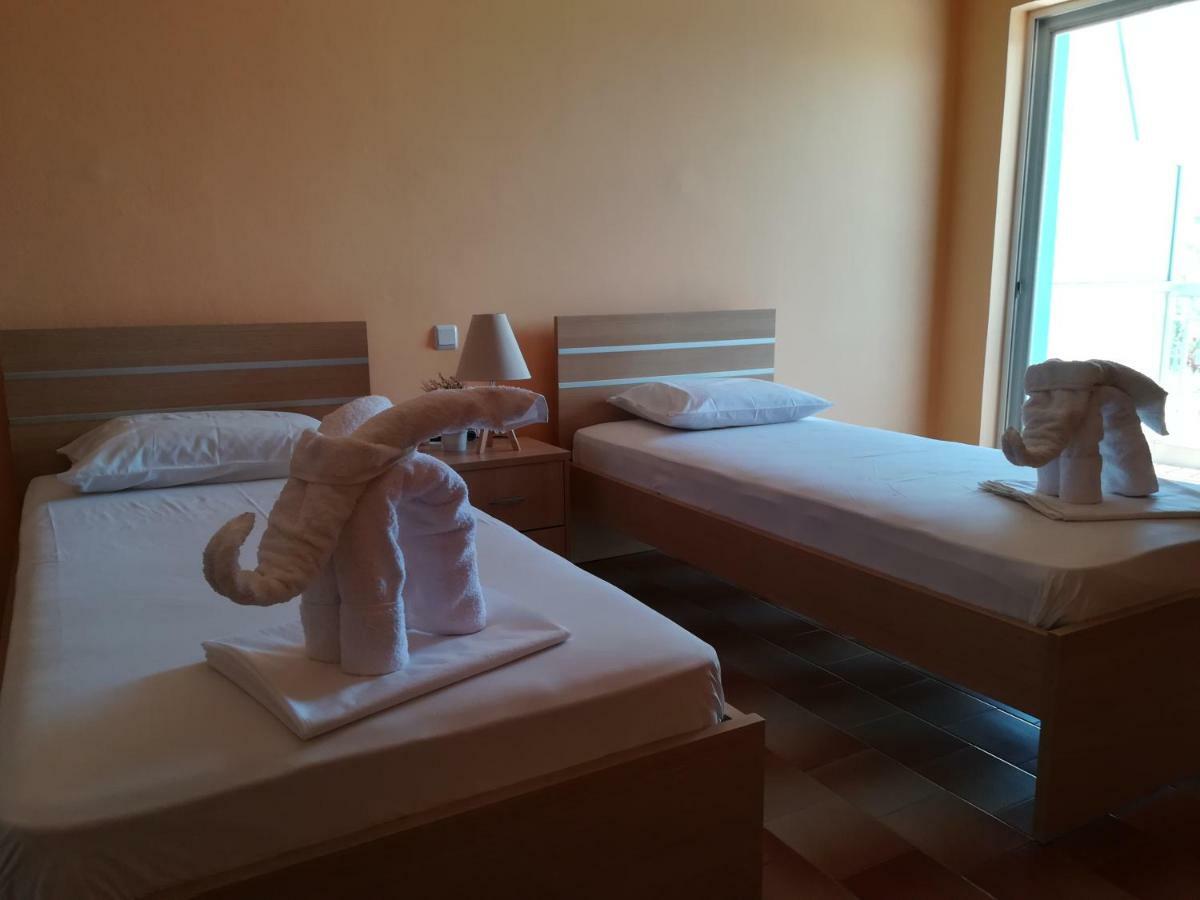 Eleftheria'S Apartments Ератіні Екстер'єр фото